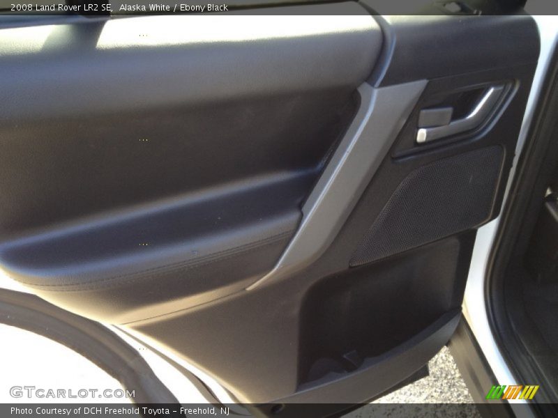 Alaska White / Ebony Black 2008 Land Rover LR2 SE