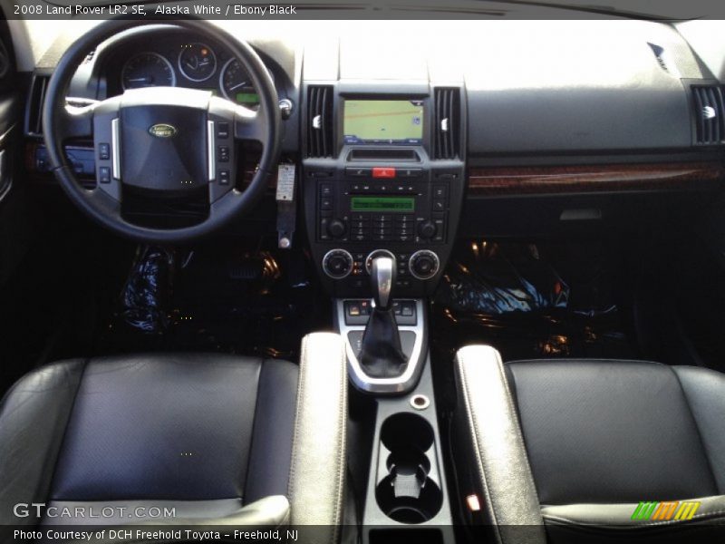 Alaska White / Ebony Black 2008 Land Rover LR2 SE