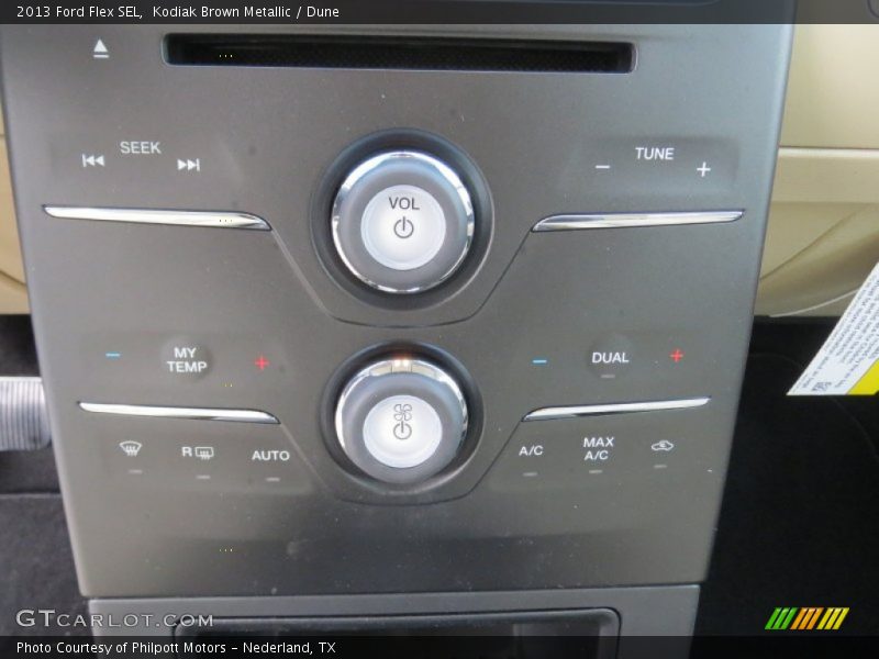 Controls of 2013 Flex SEL