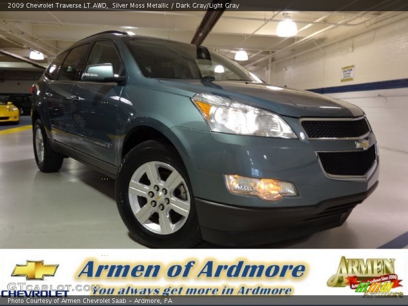 Silver Moss Metallic / Dark Gray/Light Gray 2009 Chevrolet Traverse LT AWD