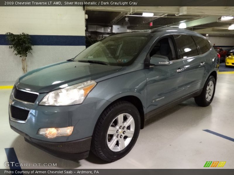 Silver Moss Metallic / Dark Gray/Light Gray 2009 Chevrolet Traverse LT AWD