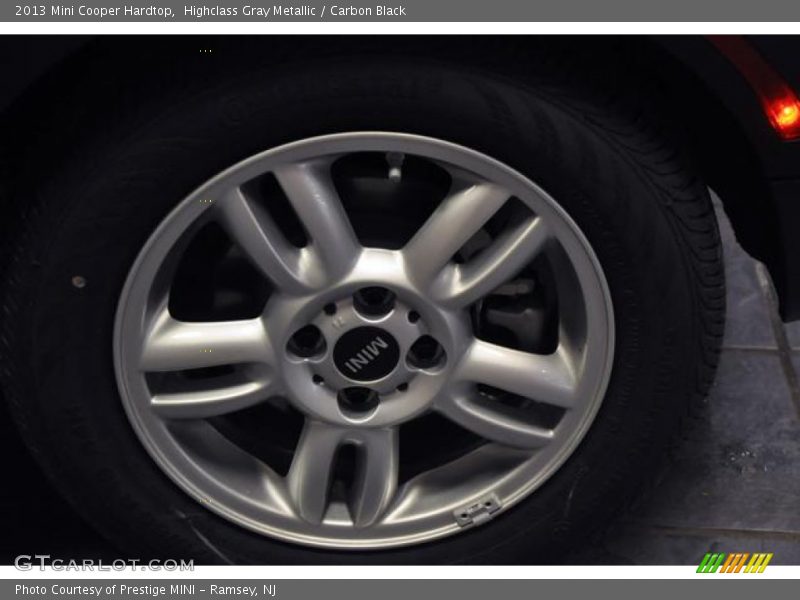 Highclass Gray Metallic / Carbon Black 2013 Mini Cooper Hardtop