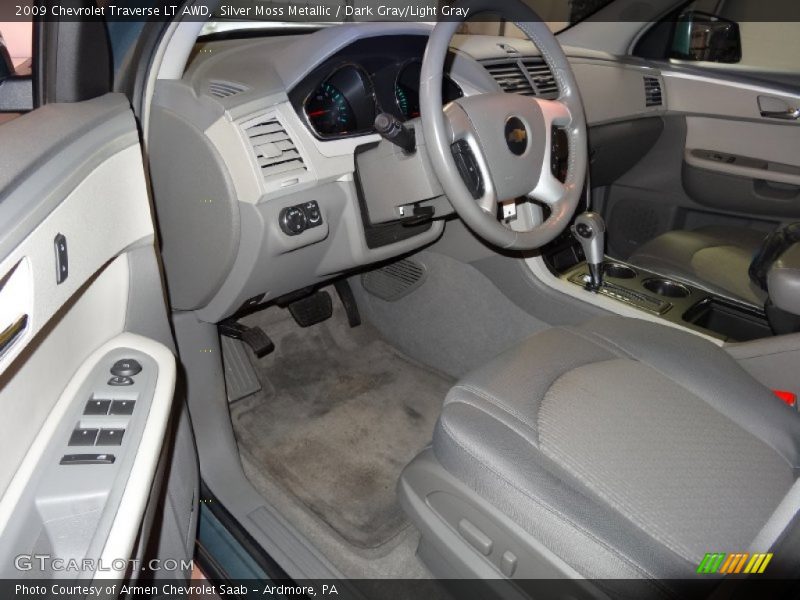 Silver Moss Metallic / Dark Gray/Light Gray 2009 Chevrolet Traverse LT AWD