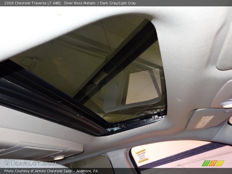 Silver Moss Metallic / Dark Gray/Light Gray 2009 Chevrolet Traverse LT AWD