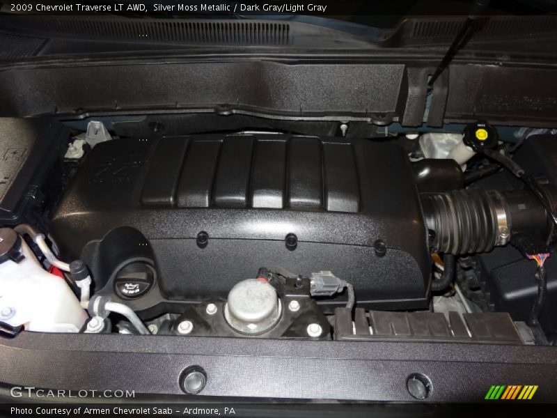 Silver Moss Metallic / Dark Gray/Light Gray 2009 Chevrolet Traverse LT AWD