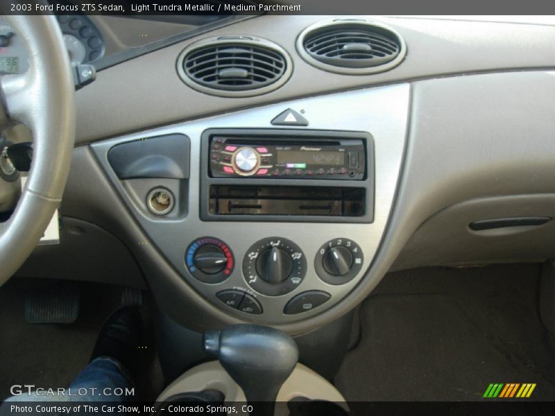 Light Tundra Metallic / Medium Parchment 2003 Ford Focus ZTS Sedan