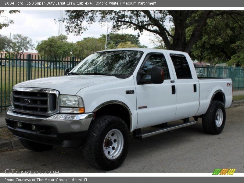 Oxford White / Medium Parchment 2004 Ford F350 Super Duty Lariat Crew Cab 4x4