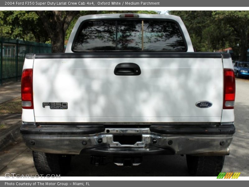 Oxford White / Medium Parchment 2004 Ford F350 Super Duty Lariat Crew Cab 4x4