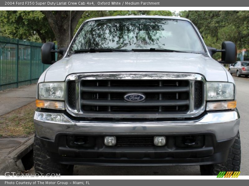 Oxford White / Medium Parchment 2004 Ford F350 Super Duty Lariat Crew Cab 4x4