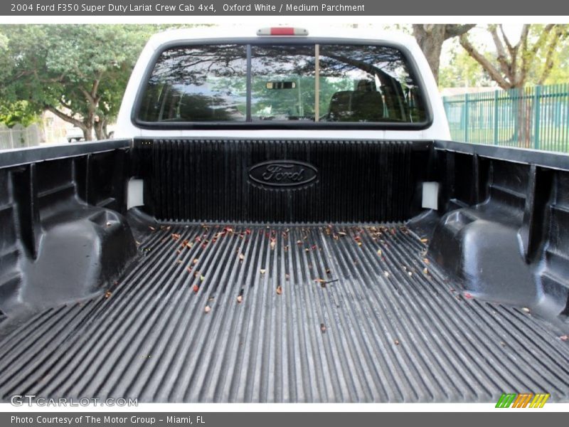 Oxford White / Medium Parchment 2004 Ford F350 Super Duty Lariat Crew Cab 4x4