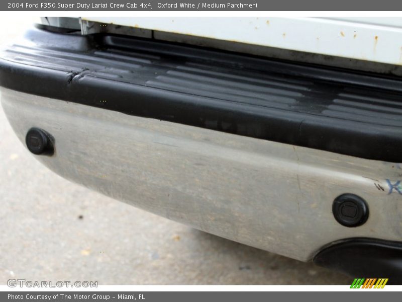 Oxford White / Medium Parchment 2004 Ford F350 Super Duty Lariat Crew Cab 4x4