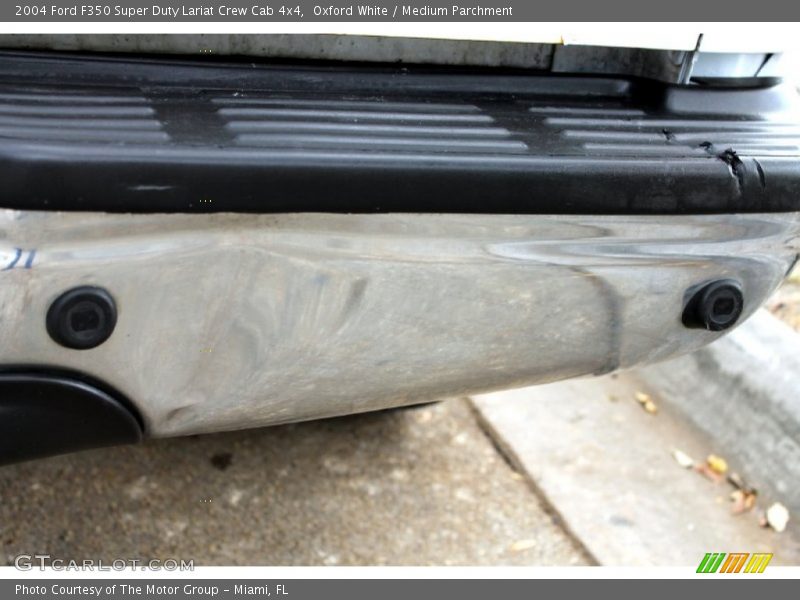 Oxford White / Medium Parchment 2004 Ford F350 Super Duty Lariat Crew Cab 4x4
