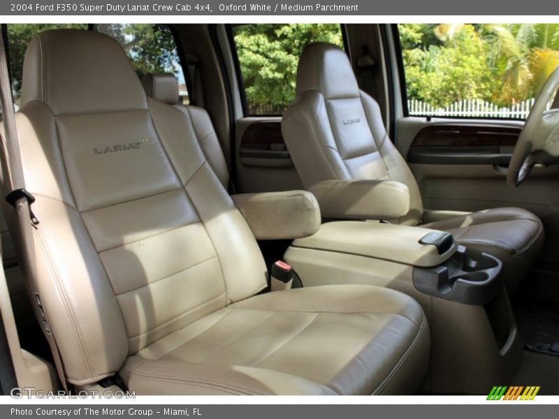 Oxford White / Medium Parchment 2004 Ford F350 Super Duty Lariat Crew Cab 4x4