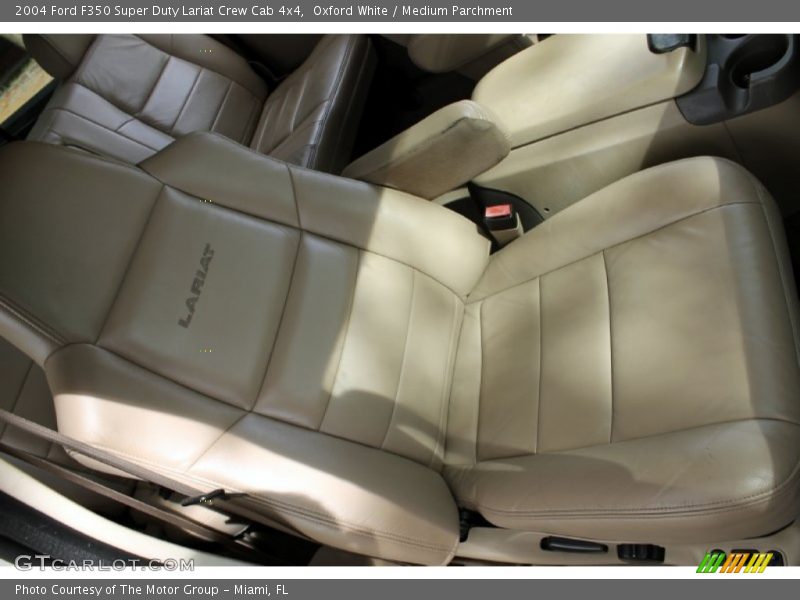 Oxford White / Medium Parchment 2004 Ford F350 Super Duty Lariat Crew Cab 4x4
