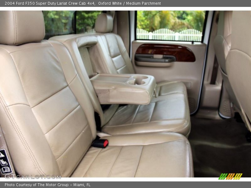 Oxford White / Medium Parchment 2004 Ford F350 Super Duty Lariat Crew Cab 4x4