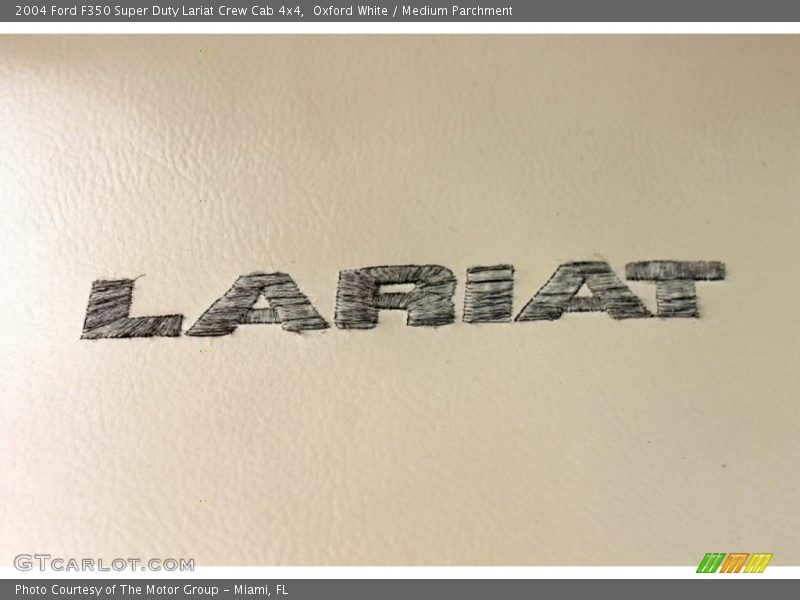 Oxford White / Medium Parchment 2004 Ford F350 Super Duty Lariat Crew Cab 4x4