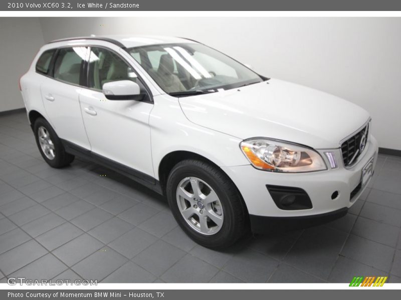 Ice White / Sandstone 2010 Volvo XC60 3.2