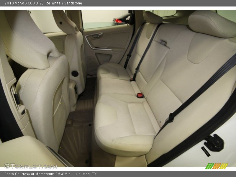 Ice White / Sandstone 2010 Volvo XC60 3.2