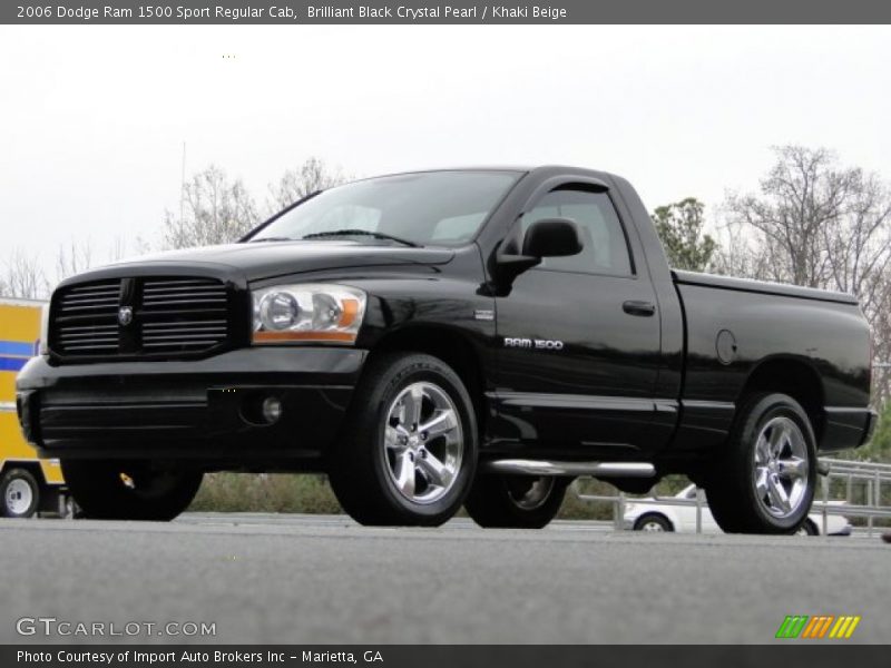 Front 3/4 View of 2006 Ram 1500 Sport Regular Cab