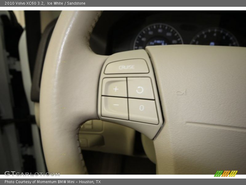 Ice White / Sandstone 2010 Volvo XC60 3.2