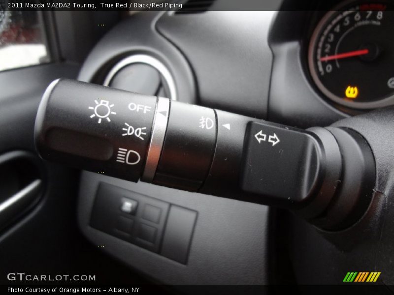 True Red / Black/Red Piping 2011 Mazda MAZDA2 Touring
