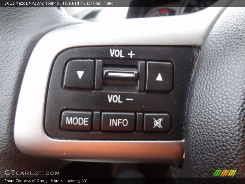 Controls of 2011 MAZDA2 Touring