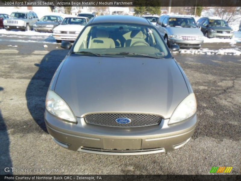 Arizona Beige Metallic / Medium Parchment 2004 Ford Taurus SE Sedan