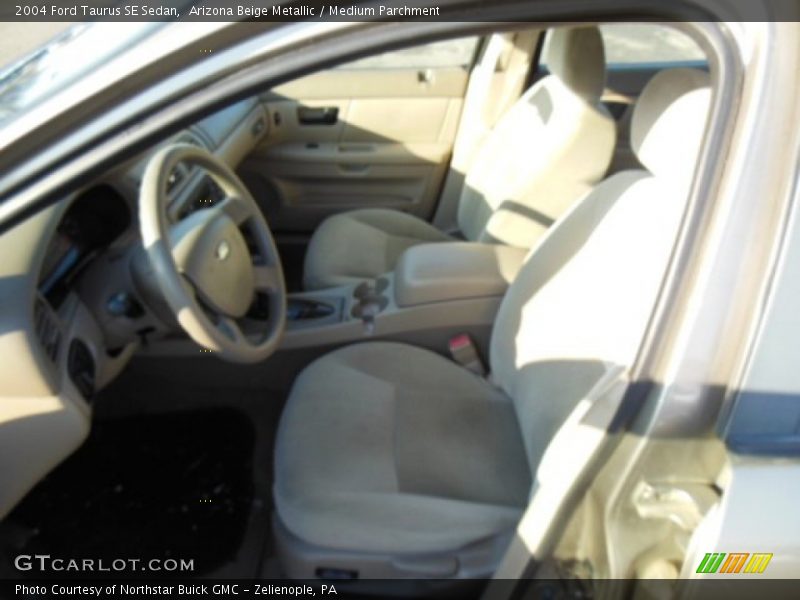 Arizona Beige Metallic / Medium Parchment 2004 Ford Taurus SE Sedan