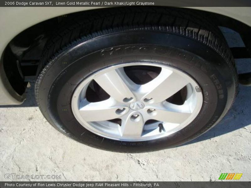 Linen Gold Metallic Pearl / Dark Khaki/Light Graystone 2006 Dodge Caravan SXT