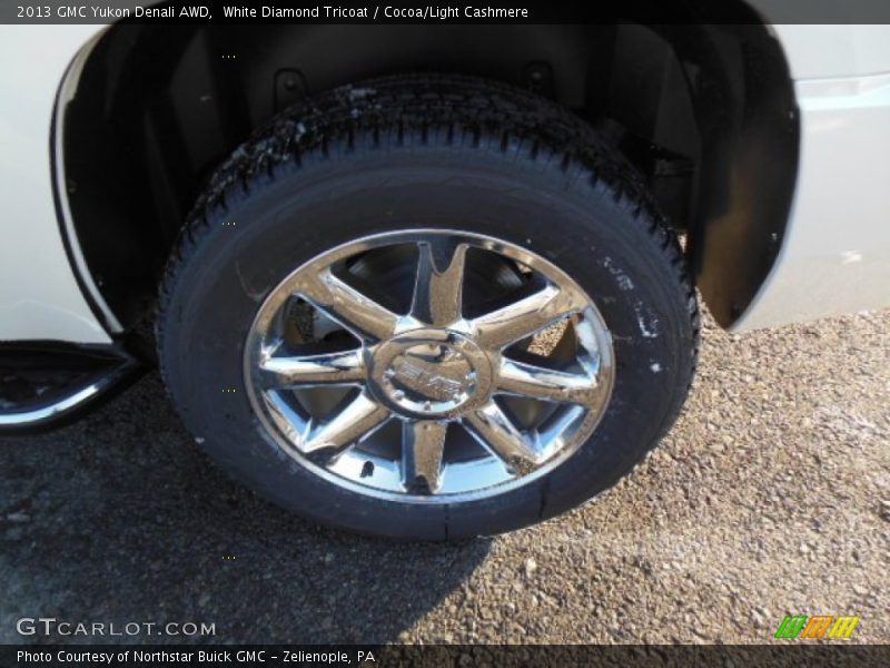 White Diamond Tricoat / Cocoa/Light Cashmere 2013 GMC Yukon Denali AWD