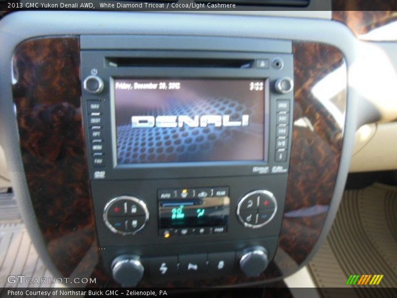 White Diamond Tricoat / Cocoa/Light Cashmere 2013 GMC Yukon Denali AWD
