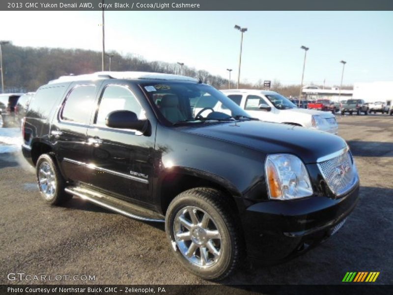 Onyx Black / Cocoa/Light Cashmere 2013 GMC Yukon Denali AWD