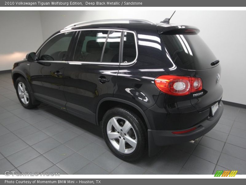 Deep Black Metallic / Sandstone 2010 Volkswagen Tiguan Wolfsburg Edition