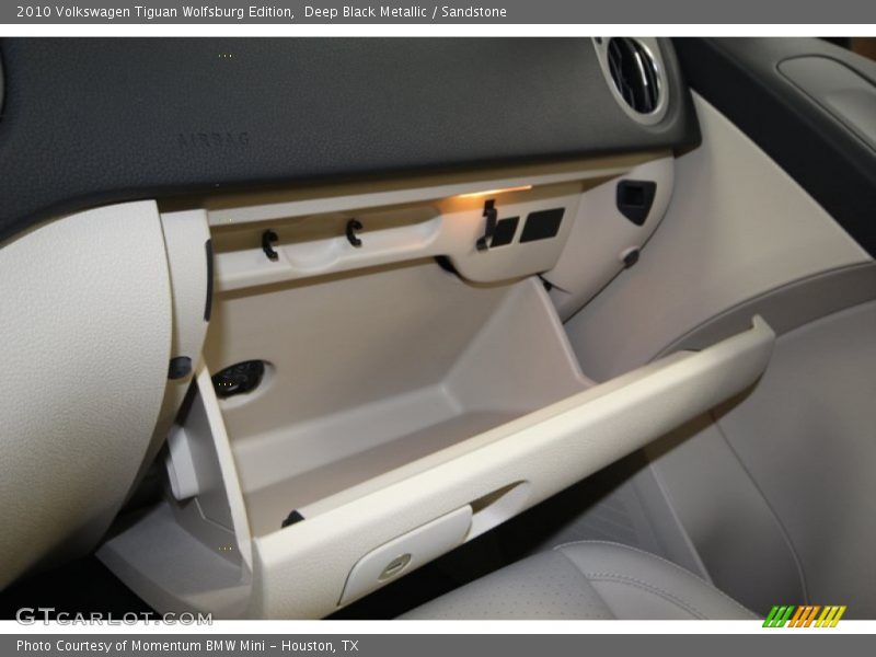 Deep Black Metallic / Sandstone 2010 Volkswagen Tiguan Wolfsburg Edition