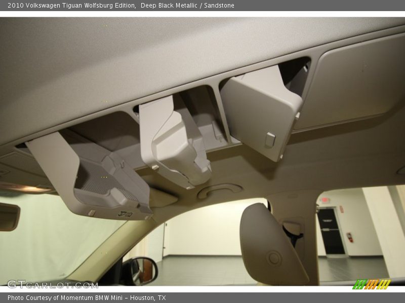 Deep Black Metallic / Sandstone 2010 Volkswagen Tiguan Wolfsburg Edition