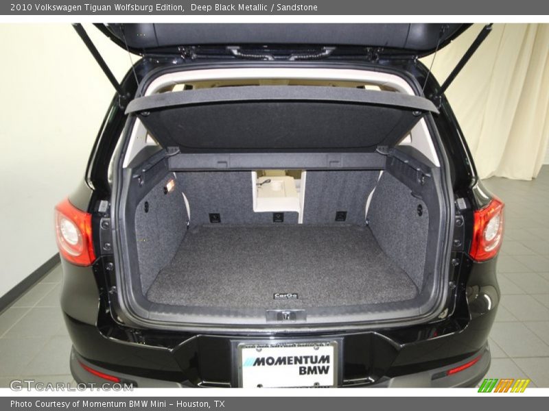 Deep Black Metallic / Sandstone 2010 Volkswagen Tiguan Wolfsburg Edition