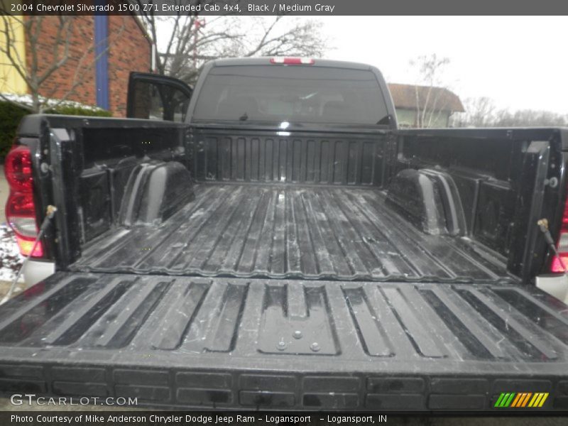 Black / Medium Gray 2004 Chevrolet Silverado 1500 Z71 Extended Cab 4x4