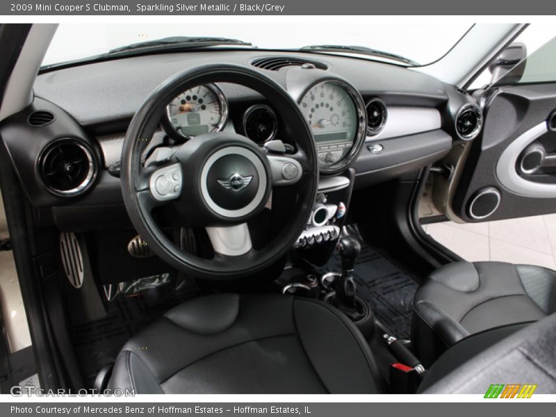 Sparkling Silver Metallic / Black/Grey 2009 Mini Cooper S Clubman