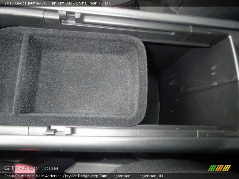 Brilliant Black Crystal Pearl / Black 2013 Dodge Journey SXT