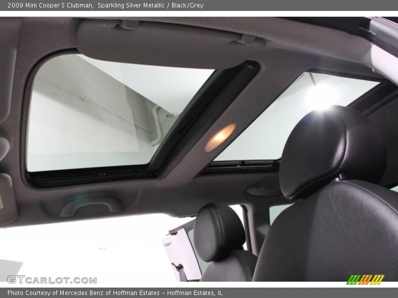 Sparkling Silver Metallic / Black/Grey 2009 Mini Cooper S Clubman