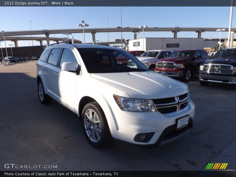 White / Black 2013 Dodge Journey SXT