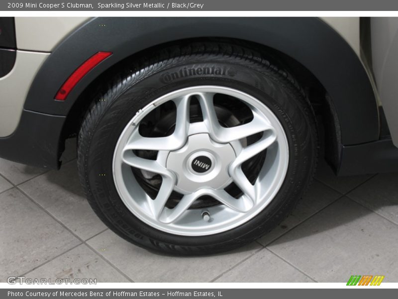 Sparkling Silver Metallic / Black/Grey 2009 Mini Cooper S Clubman