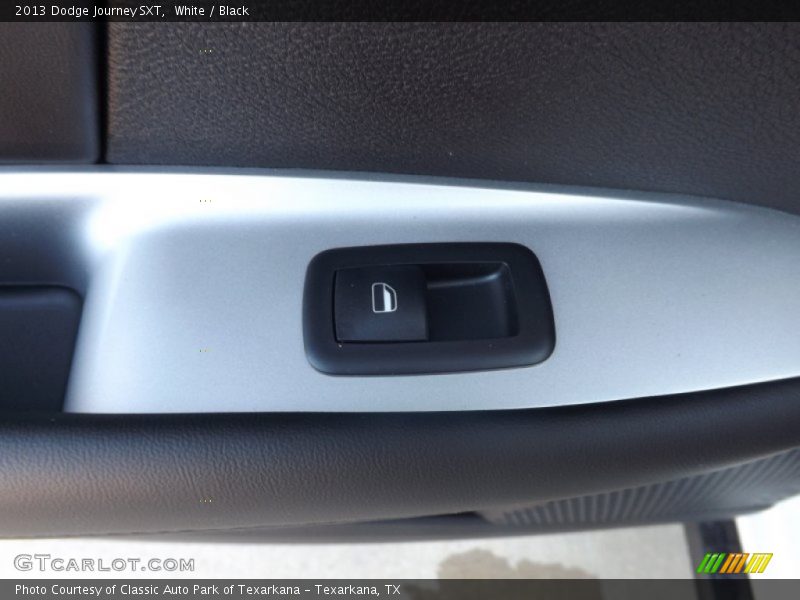 White / Black 2013 Dodge Journey SXT