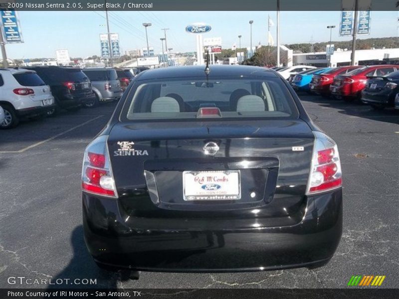 Super Black / Charcoal 2009 Nissan Sentra 2.0 S