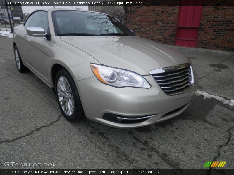 Cashmere Pearl / Black/Light Frost Beige 2013 Chrysler 200 Limited Convertible