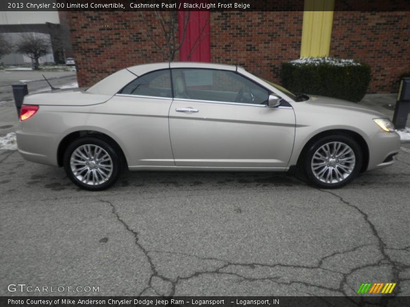 Cashmere Pearl / Black/Light Frost Beige 2013 Chrysler 200 Limited Convertible