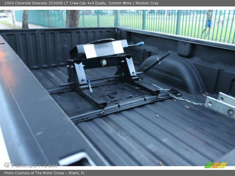 Summit White / Medium Gray 2004 Chevrolet Silverado 3500HD LT Crew Cab 4x4 Dually
