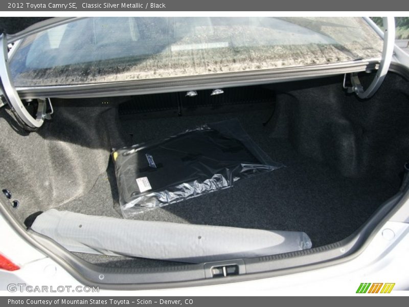Classic Silver Metallic / Black 2012 Toyota Camry SE
