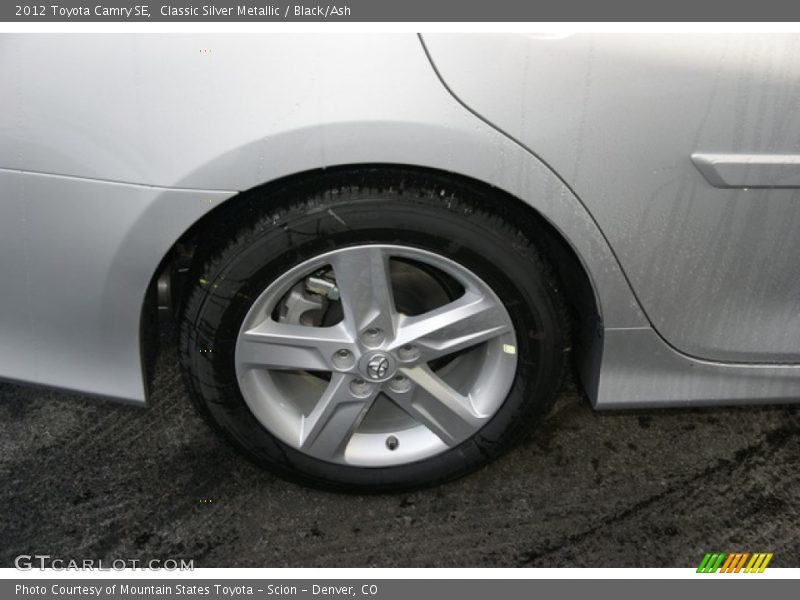 Classic Silver Metallic / Black/Ash 2012 Toyota Camry SE