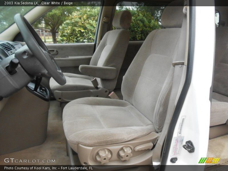 Clear White / Beige 2003 Kia Sedona LX